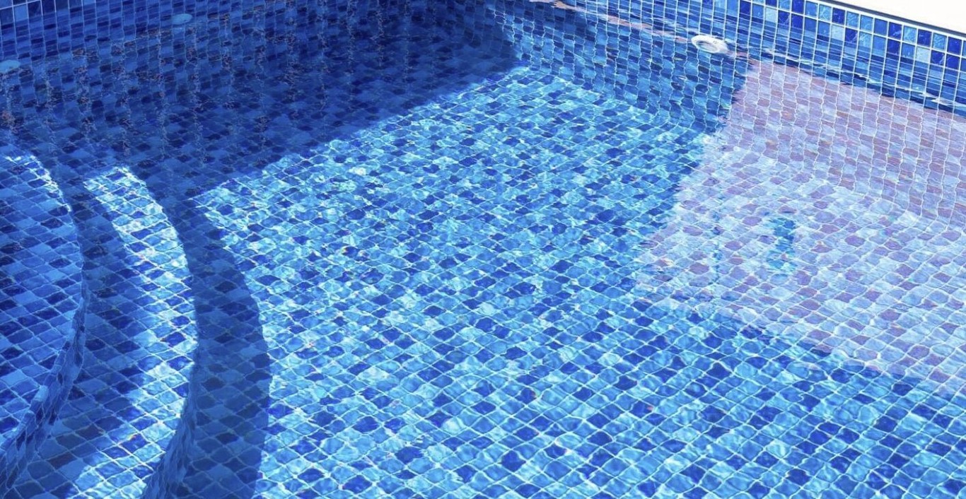 Clean pool tile showing professional maintenance in San Mateo, CA